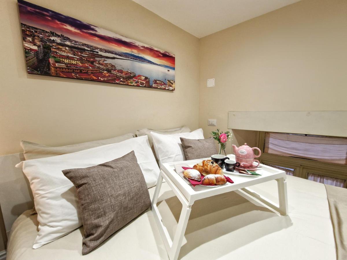 Mc Apartments Napoli Esterno foto