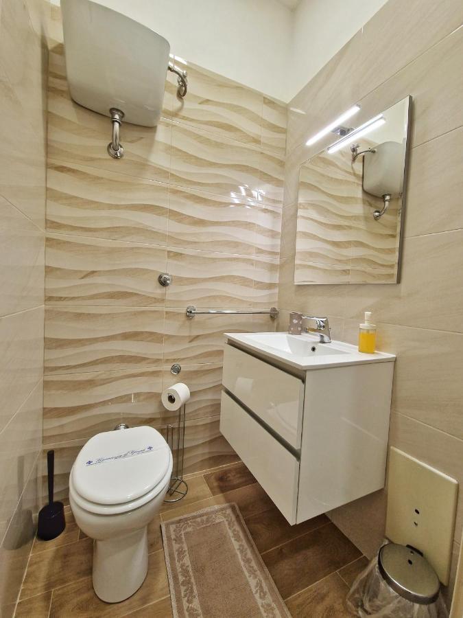 Mc Apartments Napoli Esterno foto