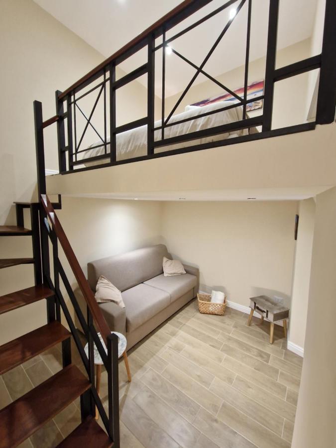 Mc Apartments Napoli Esterno foto